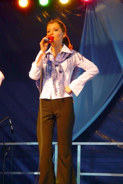 010.jpg