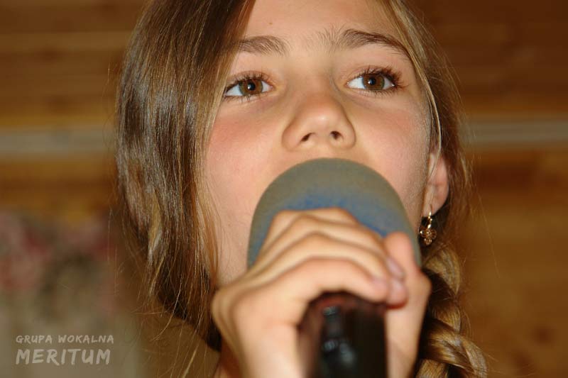 042.jpg