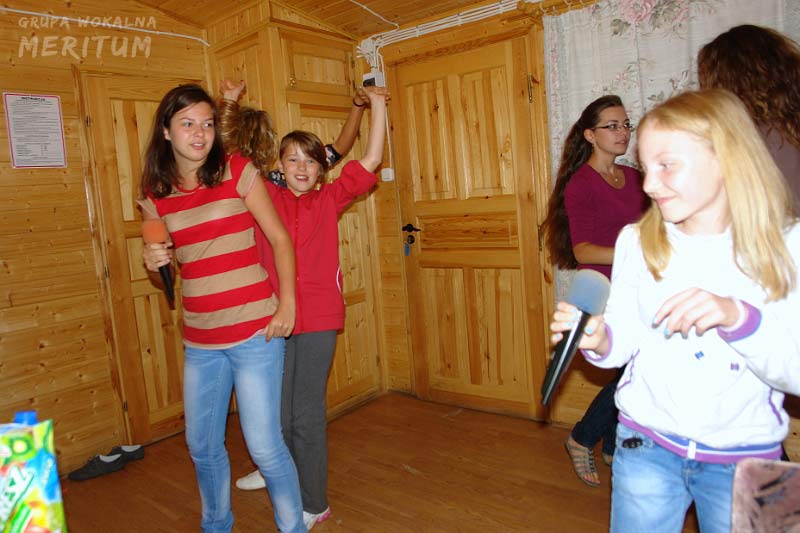 050.jpg