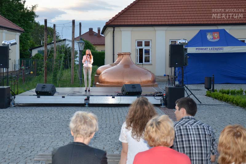 060.jpg