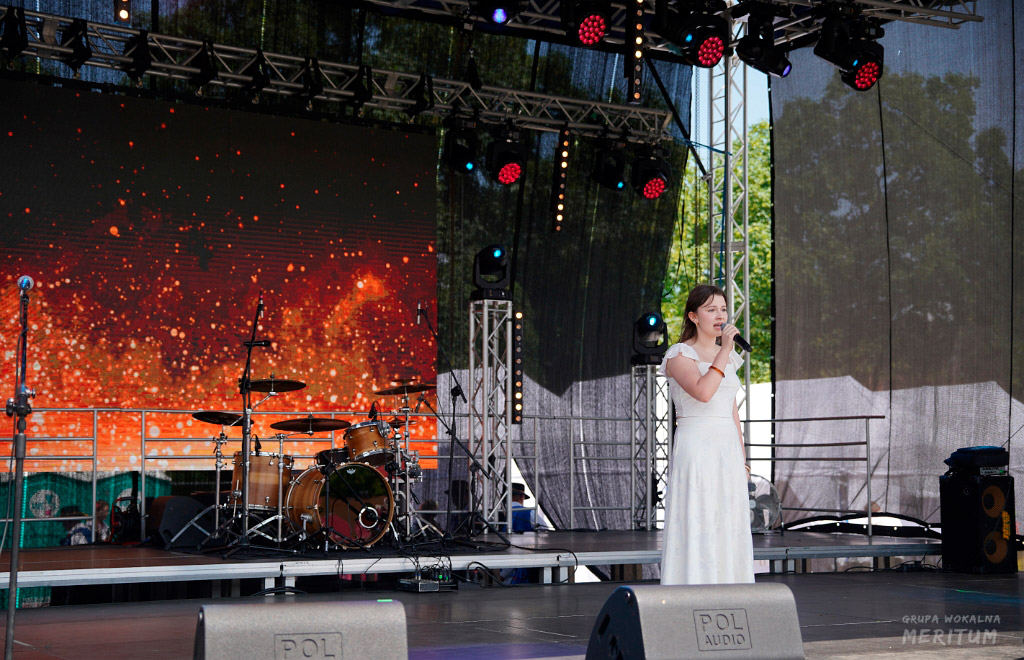 DS_04479.JPG -                                