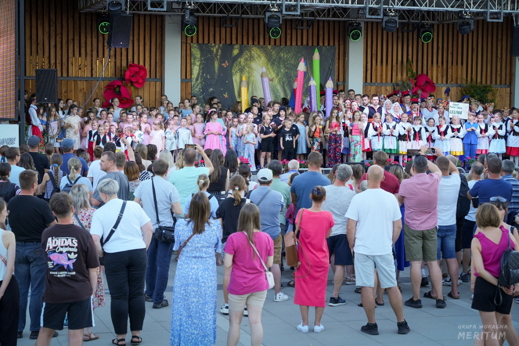 DS408037.JPG